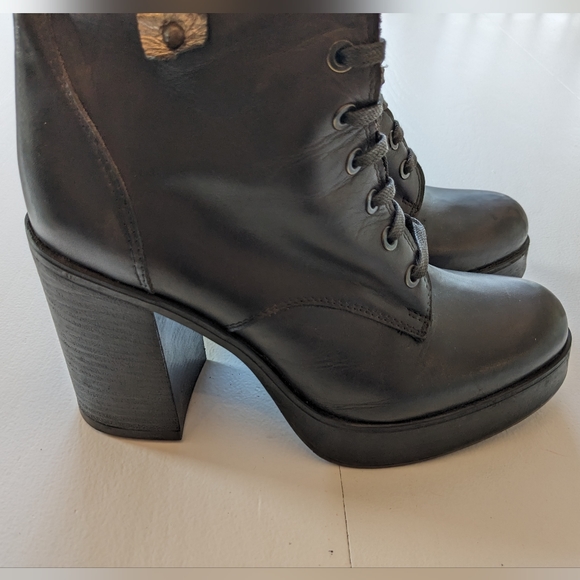 EMANUELE CRASTO Boots - Picture 2 of 9